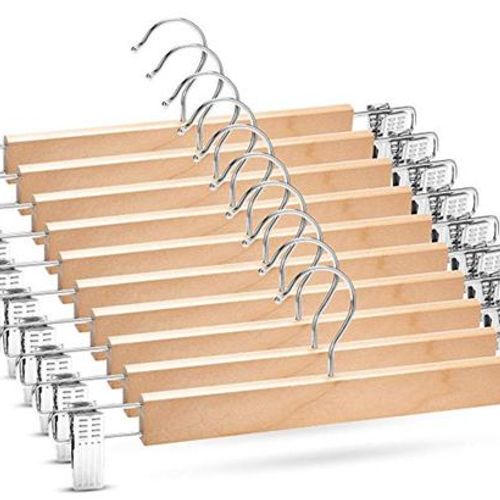 Optimisez L’espace de Votre Dressing avec Nos Cintres en Bois pour Jupes