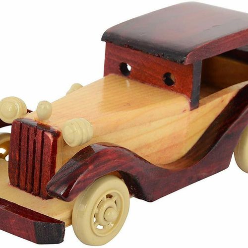 Élégance rétro La Voiture Ancienne en Bois un Décor Vintage Unique