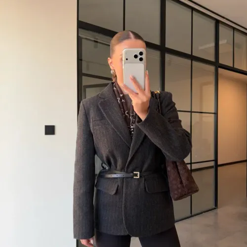 Veste Ceinturée À Fines Rayures