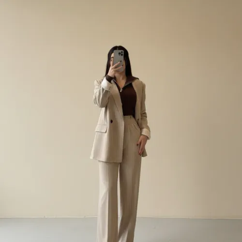 Ensemble tailleur / veste croisée rayé 