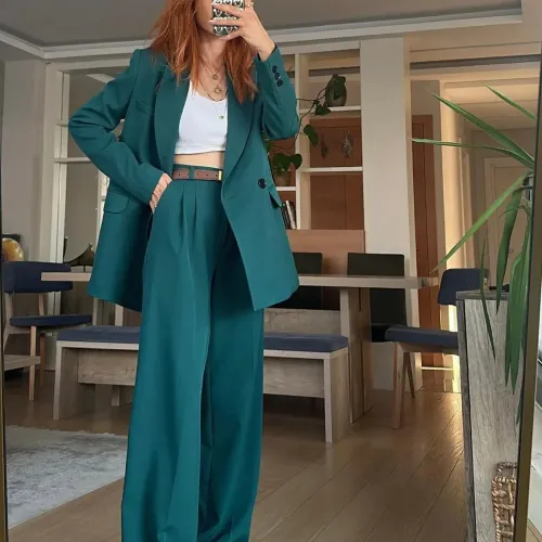 Ensemble tailleur à veste croisée 