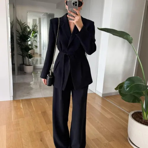Ensemble Tailleur - Blazer Ceinturée & Pantalon Fluide 