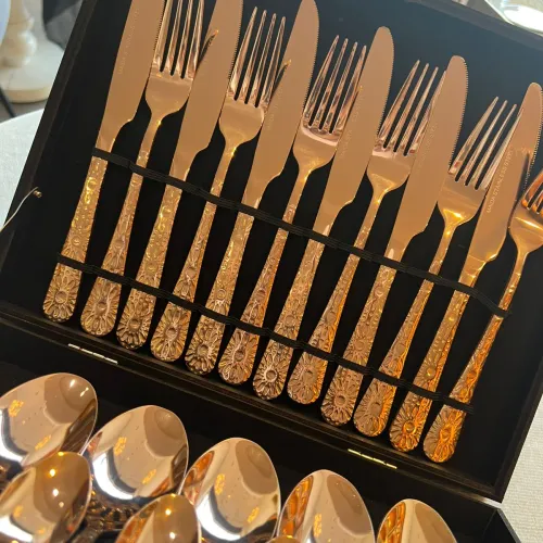 Ménagère 24 pièces en inox – Zellige