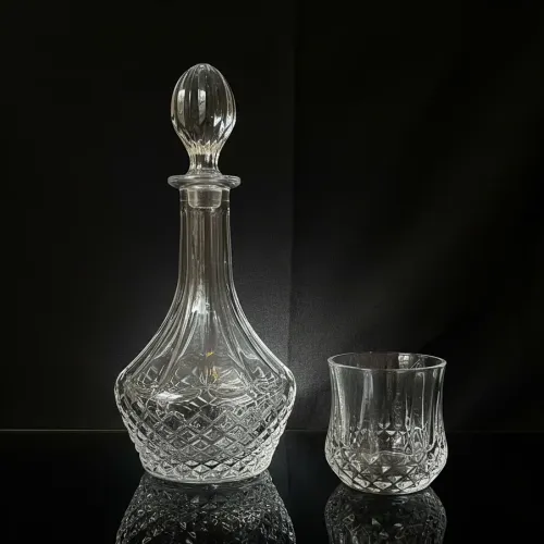 Ensemble carafe et 6 verres classiques taillés