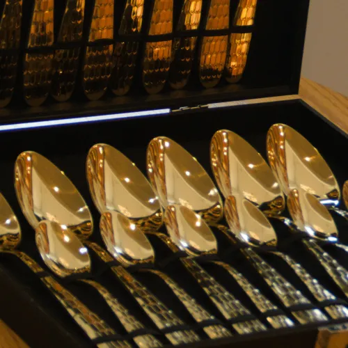 Ménagère 24 pièces HONY GOLD pour 6 personnes