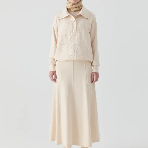 Jupe À Huit Panneaux Avec Taille En Maille