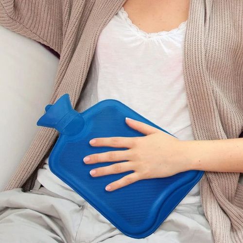 Bouillotte En Caoutchouc, Bouteille D'eau Chauffante Soulager La Douleur 2litre - Couleur Aléatoire