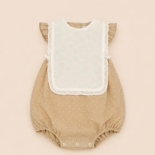 Barboteuse Beige À Pois – Douceur & Charme Intemporel