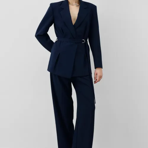 Ensemble Tailleur – Blazer Cintrée Ceinturée & Pantalon Fluide Taille Haute