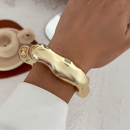 Bracelet Manchette Doré Sculptural Et Ondulé