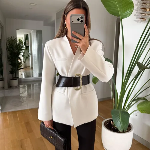 Blazer Aura