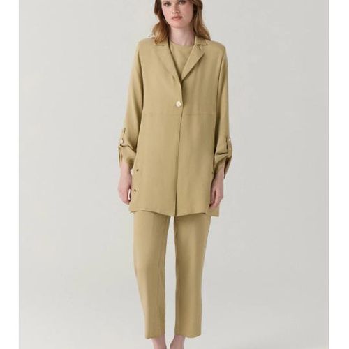 Ensemble Minimaliste Texturé À Double Boutonnage