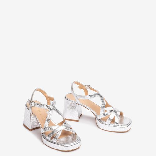 Sandales À Talon Large Et Brides Croisés En Cuir Métallisée