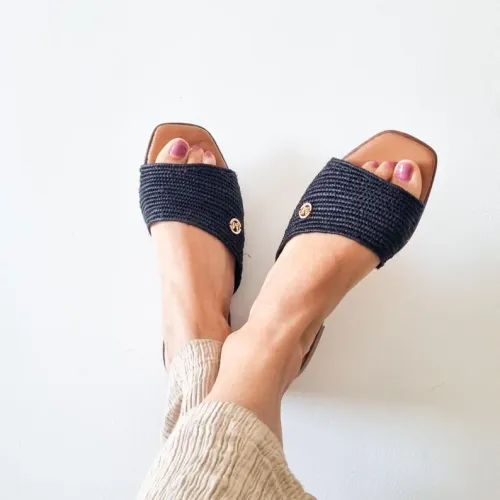 Eve Raffia Sandlas 