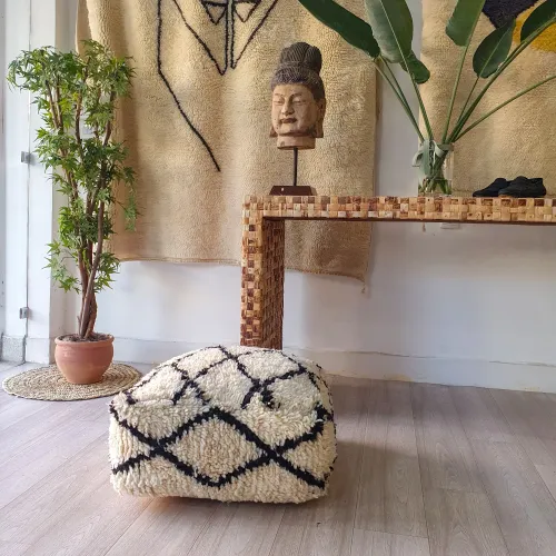 Wool Creamy Floor Pouf