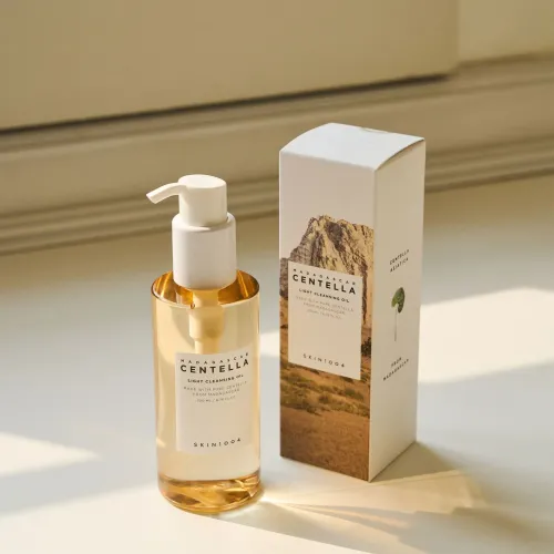 Skin1004 Madagascar  Light Cleansing Oil 