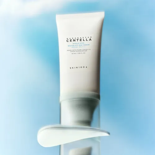Skin1004 Madagascar Centella Hyalu - Cica Water - Fit Sun Serum Spf50 - 100ml