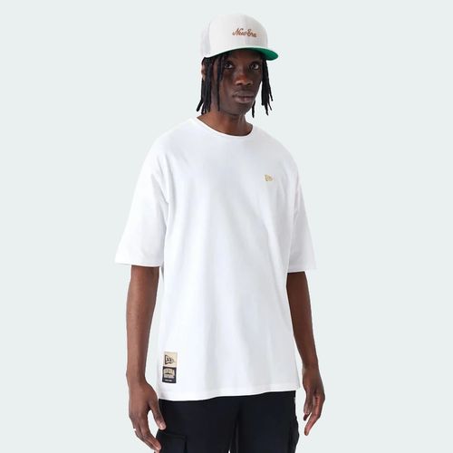 T-shirt Oversized Sticker 