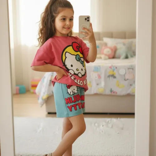 زي Hello Kitty اللطيف للصغيرات