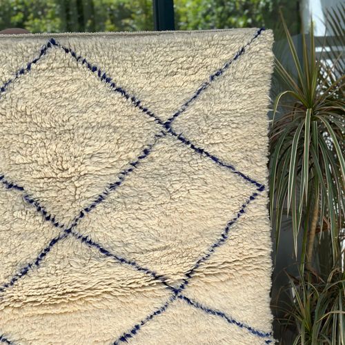 Tapis berbère Beni Ouarain crème à losanges bleu 100% laine de mouton - 130cm / 145cm