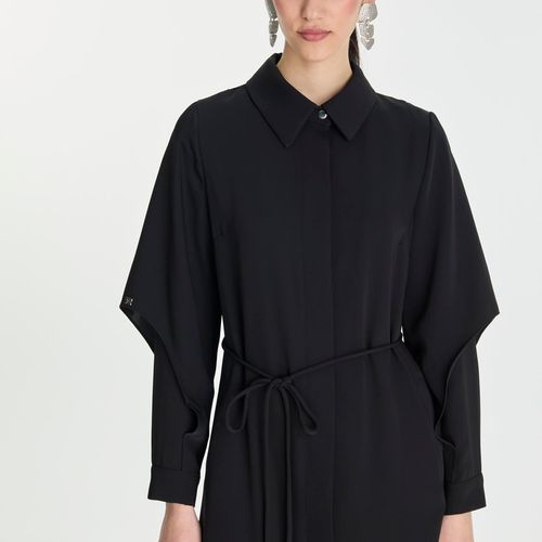 Chemise à Col Boutonné Dissimulé Noire