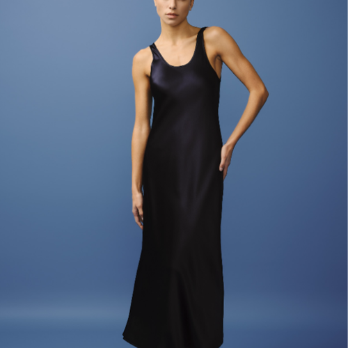 ROBE EN SOIE BlEU MARINE 