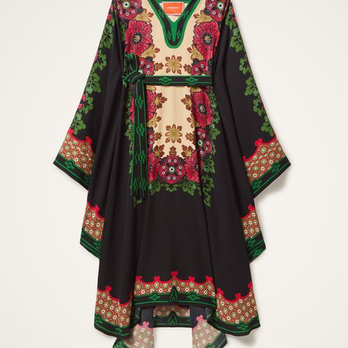 Karis Kaftan