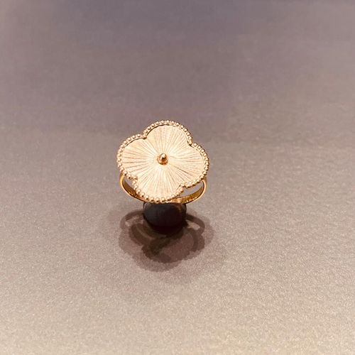 Bague or 