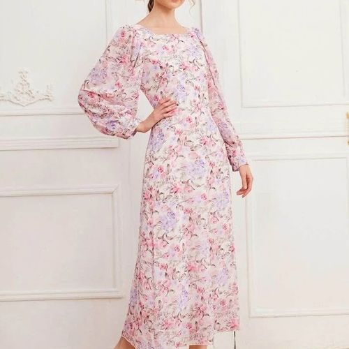 Robe Fleurie À Noeud
