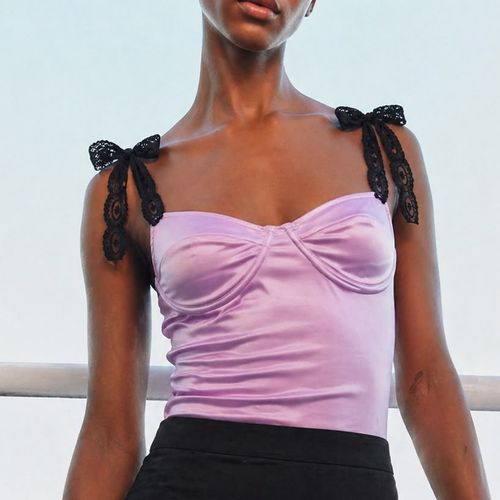 Body En Satin Lilas À Bretelles En Dentelle