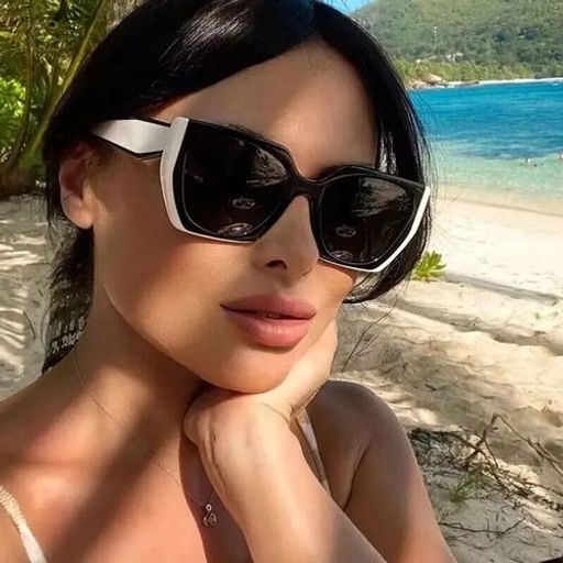 Lunettes de soleil carrées thumbnail 2