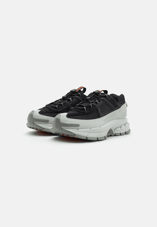 Nike Zoom Vomero Roam thumbnail 1