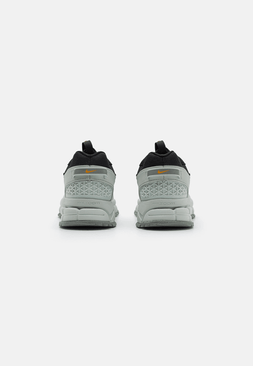 Nike Zoom Vomero Roam thumbnail 2