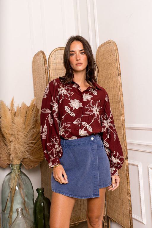 Chemise ornée de motif feuillage brodé thumbnail 1