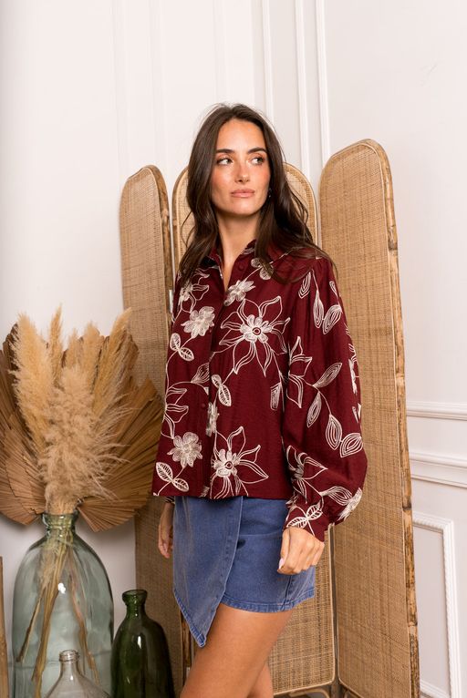 Chemise ornée de motif feuillage brodé thumbnail 2