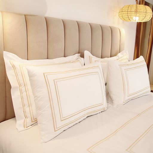 Housse de couette + 2 taies d’oreillers thumbnail 2