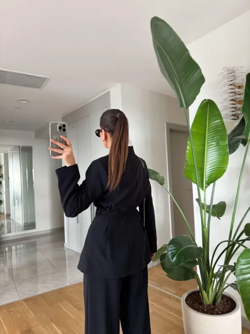 Ensemble Tailleur - Blazer Ceinturée & Pantalon Fluide thumbnail 2