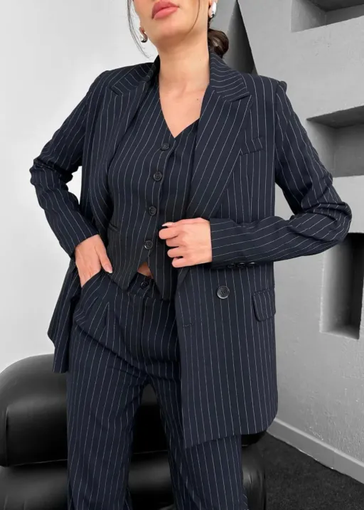Ensemble Tailleur 3 Pièces thumbnail 3