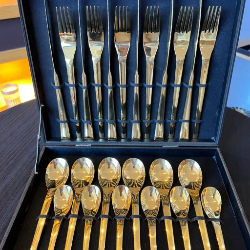 Ménagère 24 pièces – Amsterdam Gold (pour 6 personnes) thumbnail 4