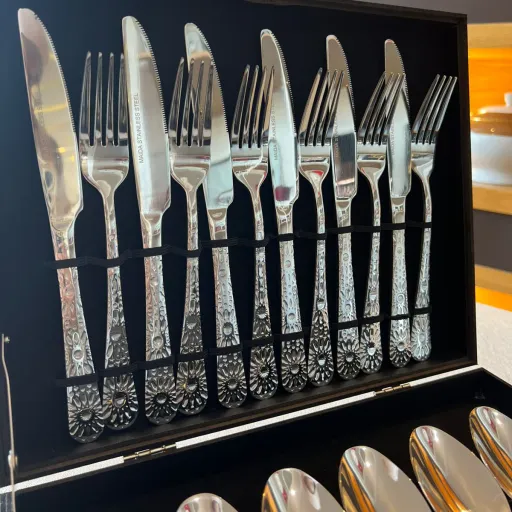 Ménagère 24 pièces en inox argenté – Zellige thumbnail 3