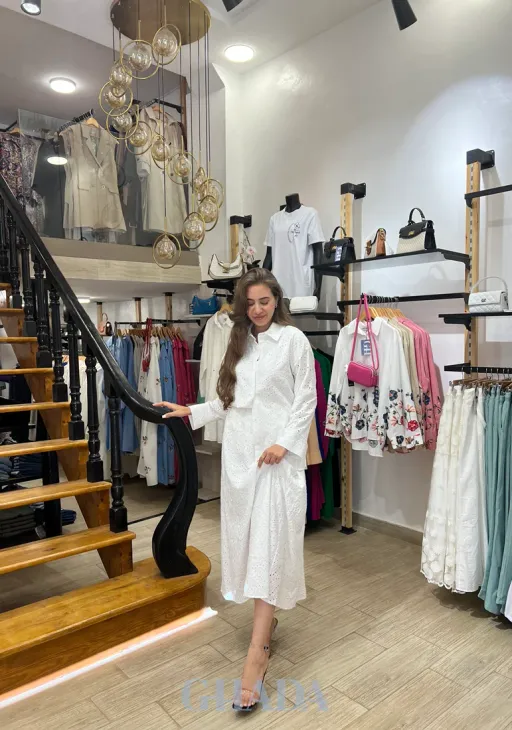 Ensemble Chemise & Jupe Brodé thumbnail 1