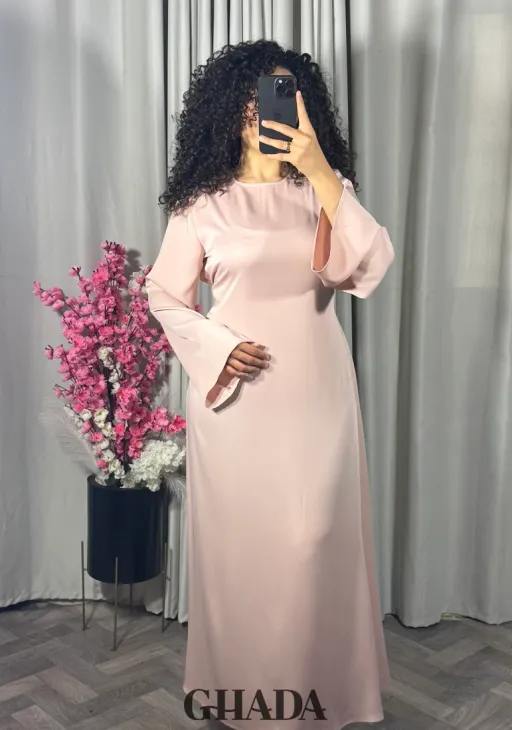 Robe Longue Satinée thumbnail 2