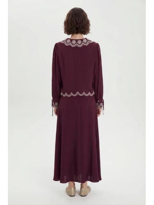 Ensemble Costume Bourgogne À Col Rond Détaillé 1844 thumbnail 2