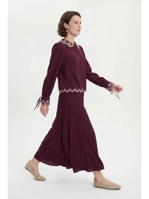Ensemble Costume Bourgogne À Col Rond Détaillé 1844 thumbnail 4