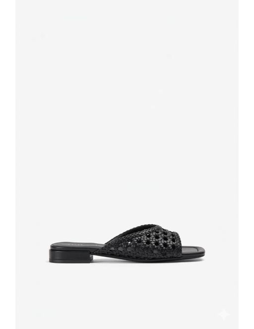 Mules Plates En Cuir Tressé thumbnail 1