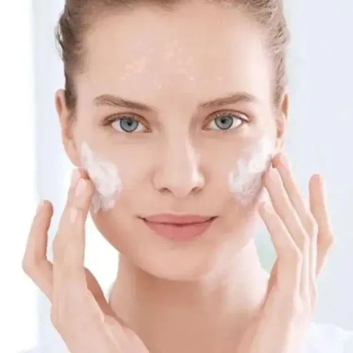 Gel Nettoyant Hydratant - Vitamine C, Niacinamide Et Hyaluronique Acide Pour Le Visage Sans Parfum Sans Paraben, 500 Ml thumbnail 3
