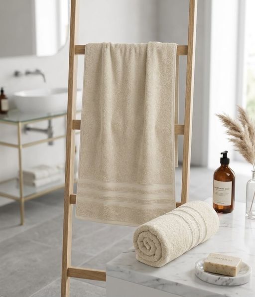 1 Serviette De Bain Douceur Absolue – 100% Coton – Couleurs Aléatoires thumbnail 1