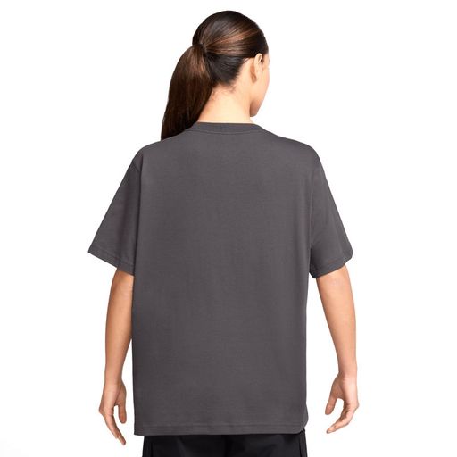 T-shirt Essentials thumbnail 2