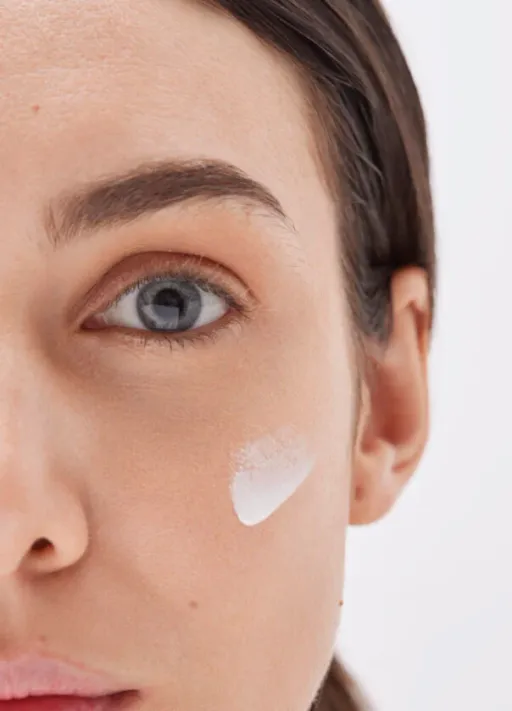 Fluide Solaire Visage Matifiant Spf 50  thumbnail 3