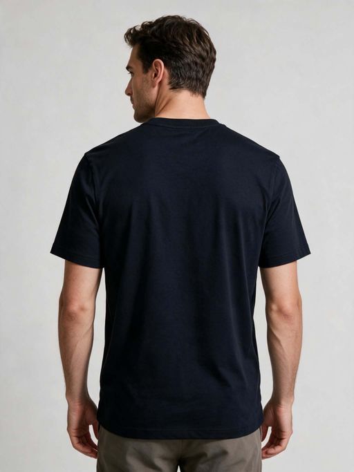T-shirt Bleu Marine Avec Logo En Relief thumbnail 3